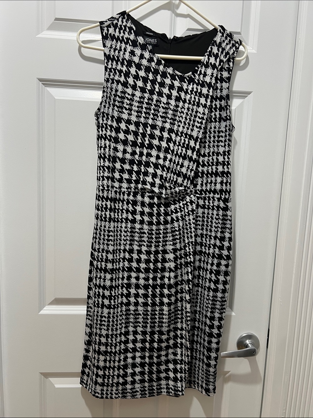Jones New York Black and White Houndstooth Midi Dress